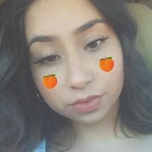 Meet your Posher, Nadia